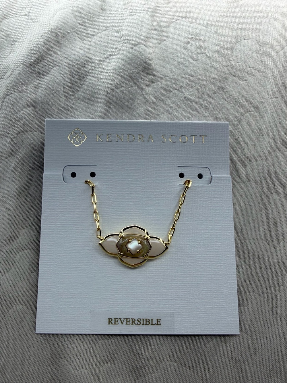 NWT Kendra Scott Abbie Pendant Necklace - Picture 6 of 7